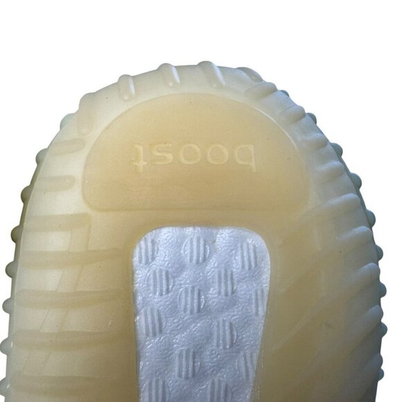 Adidas Yeezy Boost 350 V2 low sneaker Light Reflective Size 4 Men’s Women’s 5.5
